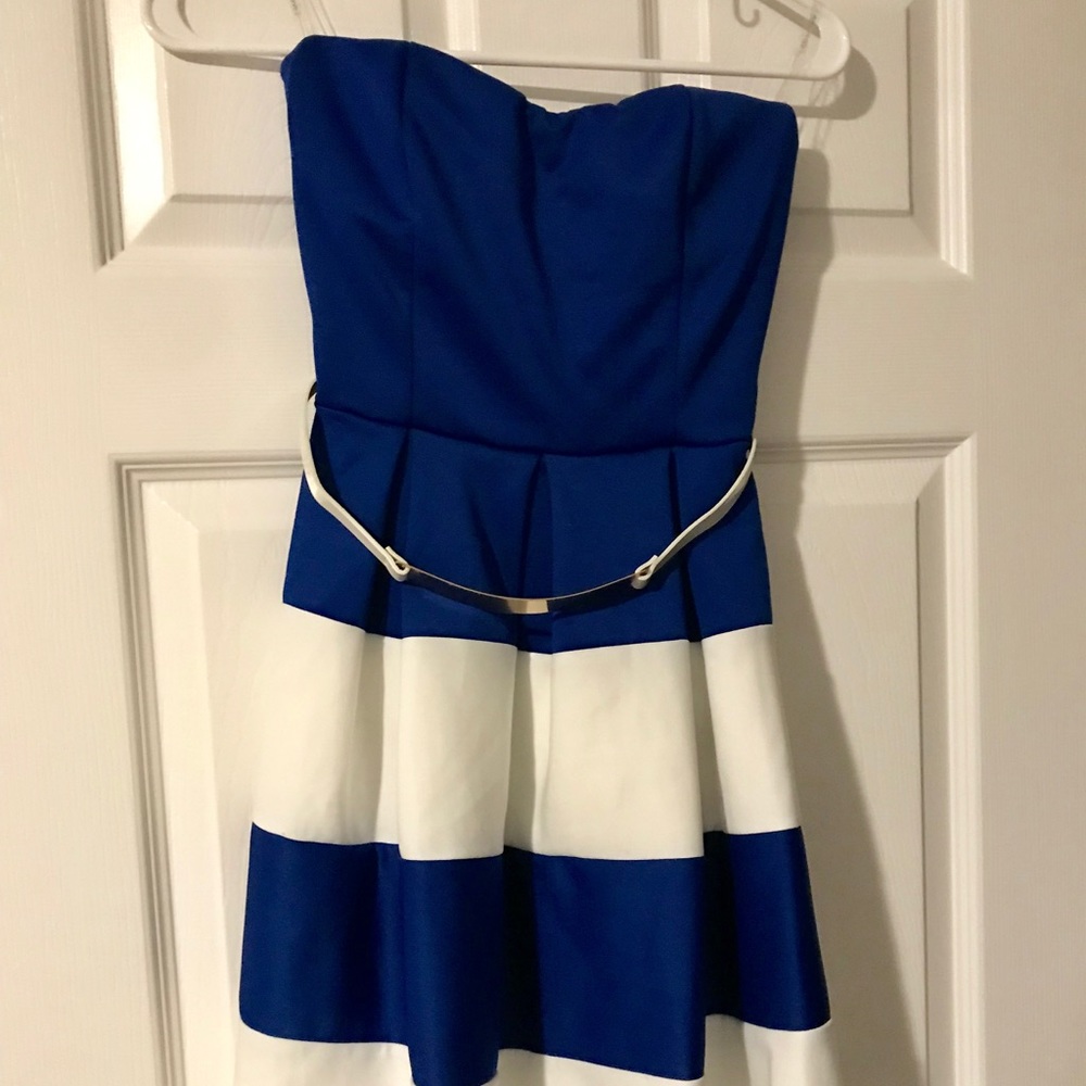 Super cute strapless dress